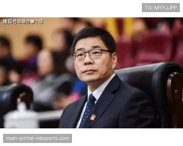 联赛办公室研讨下赛季外援政策调整方向,焦点在于平衡攻防两端影响力 联赛办公室研讨下赛季外援政策调整方向,焦点在于平衡攻防两端影响力